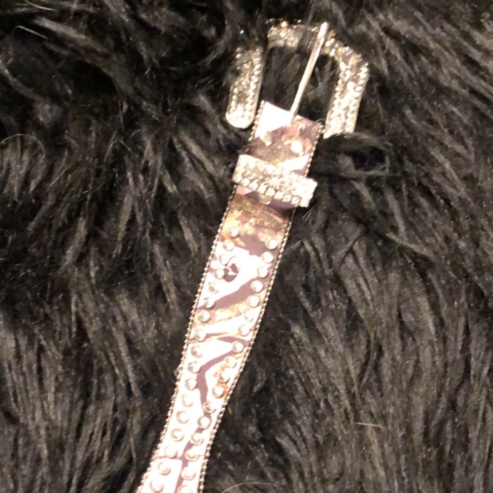 Pink camo belt
